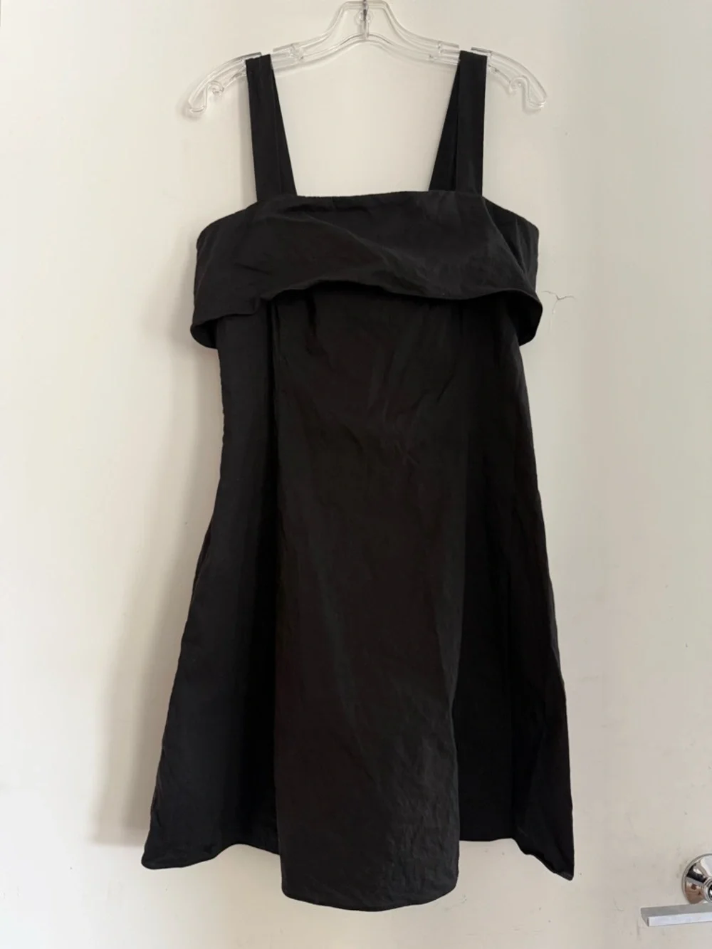 Theory Size 10 Linen Blend Drape-Back Little Black Dress
